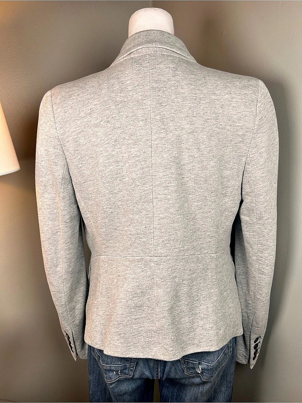 LOFT Gray Cotton Knit Blazer Jacket
Size 6 Classic Preppy Workwear - Picture 3 of 11